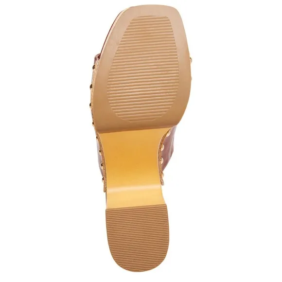 Madden Girl's retro-inspired Harrps sandals.