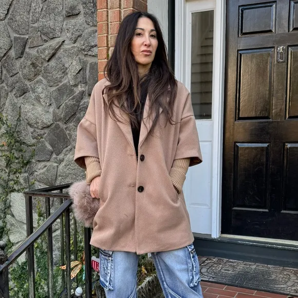 MADE IN ITALY FULLY LINED BEAUTIFUL JACKET WITH KNIT DETAILING