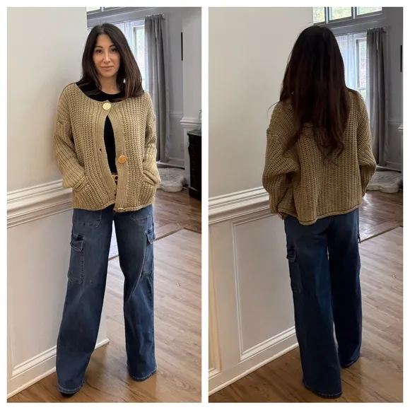 MADE IN ITALY OVERSIZED FABULOUS GOLD BUTTON CARDIGAN SWEATER