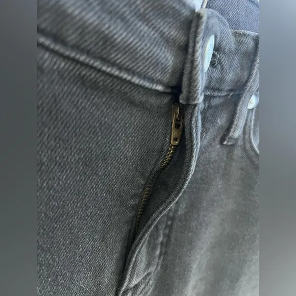 Madewell Mid-Rise Kick Out Crop Jean 26