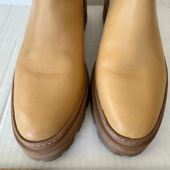 Madewell Paulette Chelsea Leather Ankle Boots