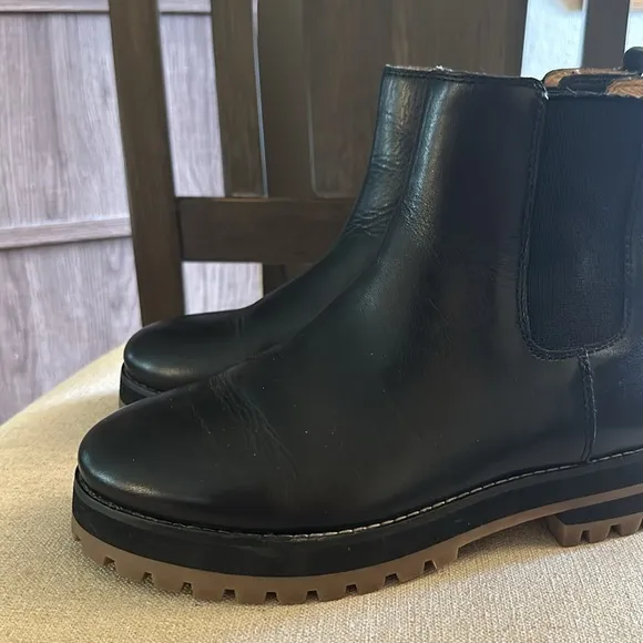 Madewell Women’s The Ivy Chelsea Leather Boots Black Size 6.5