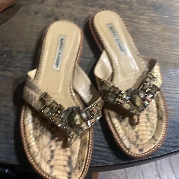 MANOLO BLAHNIK Gold  reptile pescatarian leather thong sandals sz38