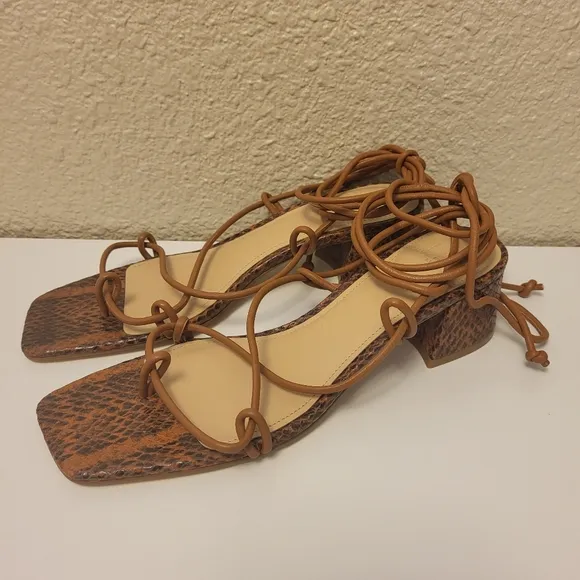 Marc Fisher LTD Brown Jacinda Mixed Leather Ankle-Tie Sandals Size 6½M