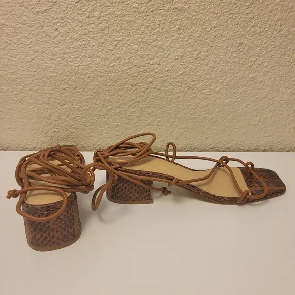 Marc Fisher LTD Brown Jacinda Mixed Leather Ankle-Tie Sandals Size 6½M