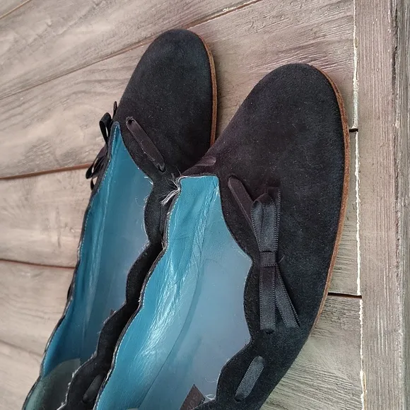 Marc Jacobs Navy Scalloped Bow Detail Suede Flats Size Woman's 9