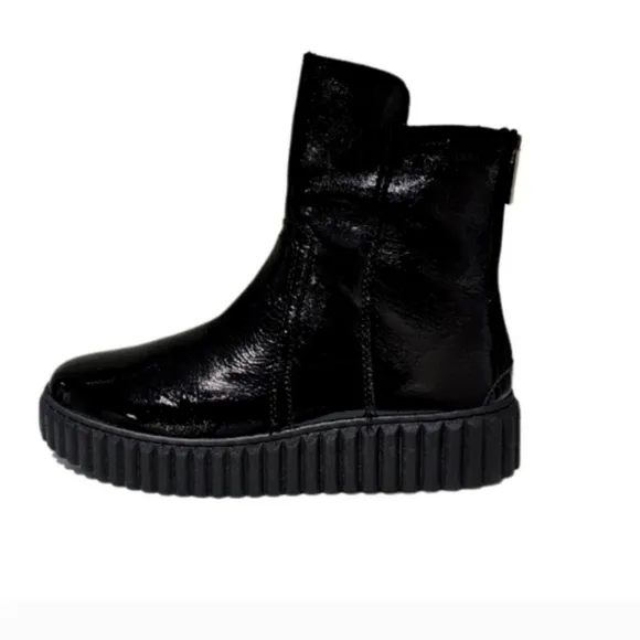 MARC O'POLO  black chelsea glassy ankle boots new