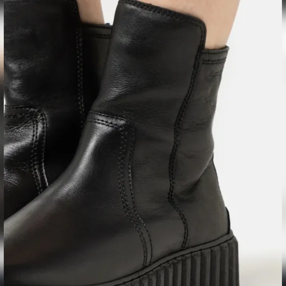 MARC O'POLO  black chelsea glassy ankle boots new