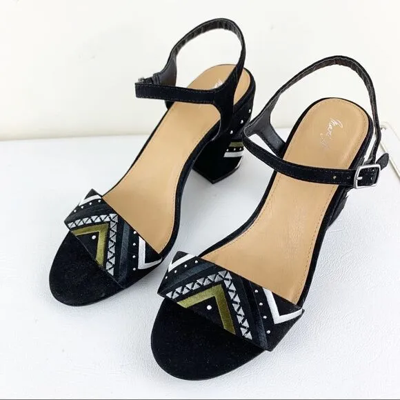 Mari A | 'Sloan' Embroidered Sandals Sz 8