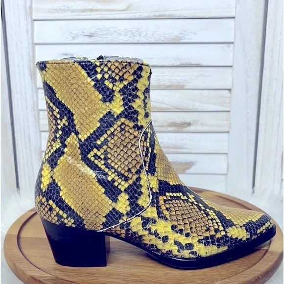 MARIPE' l Snake Side Zip Ankle Boots Made in Italy Size 36 / 6