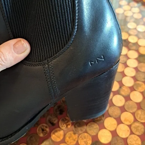 Mark nason clover Chelsea black pull on boots 10 Cuban heel