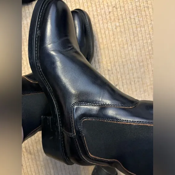Massimo Dutti Black Leather Chelsea Boots