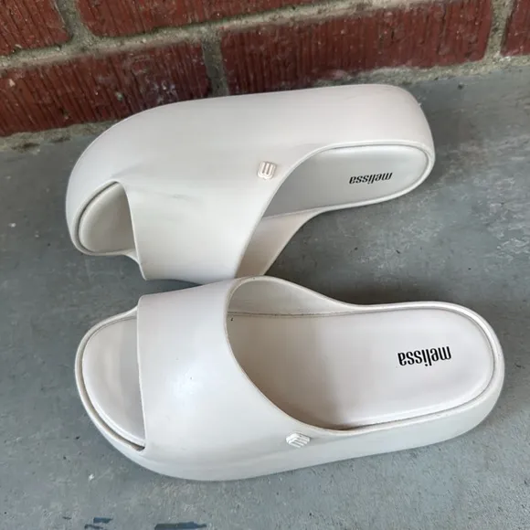 Melissa Free Platform Slides