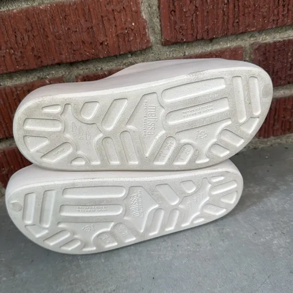 Melissa Free Platform Slides