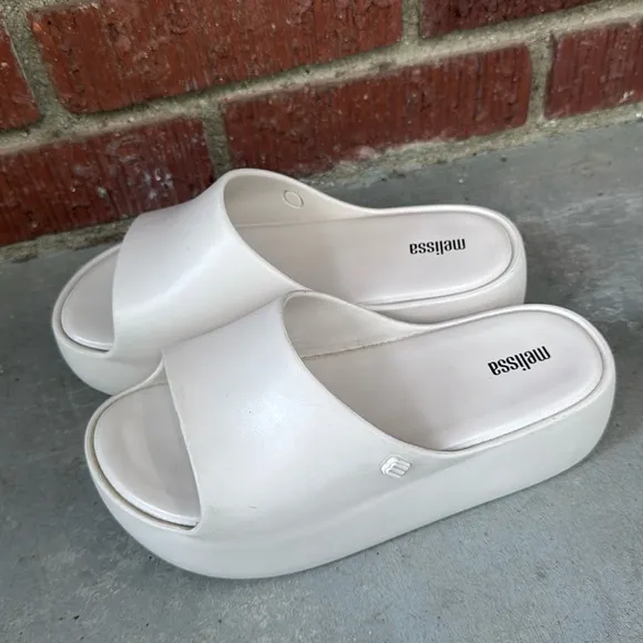 Melissa Free Platform Slides
