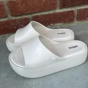 Melissa Free Platform Slides