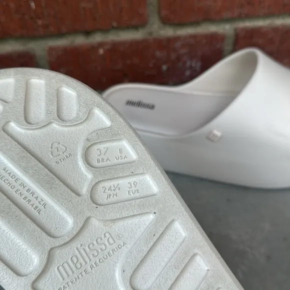 Melissa Free Platform Slides