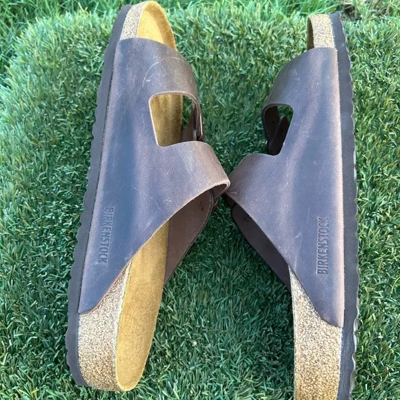 Men’s Arizona Birkenstock Softbed Leather Sandals Sz 13