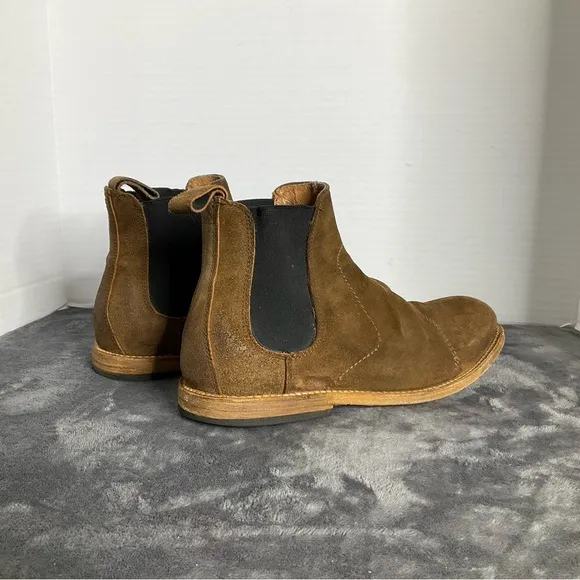 Men's Brown Suede Chelsea Boots