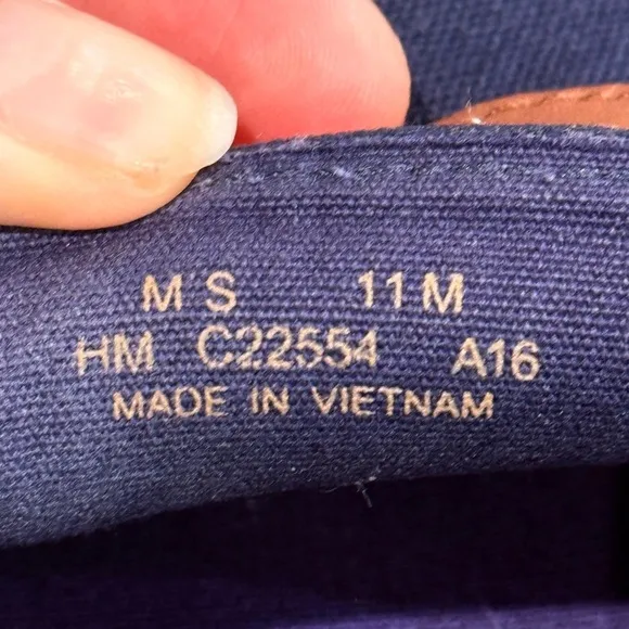 Men’s COLE HAAN Nantucket penny loafers- navy canvas/leather. Size 11