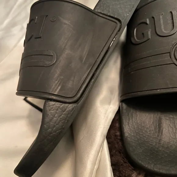 Men’s Gucci Logo Slides