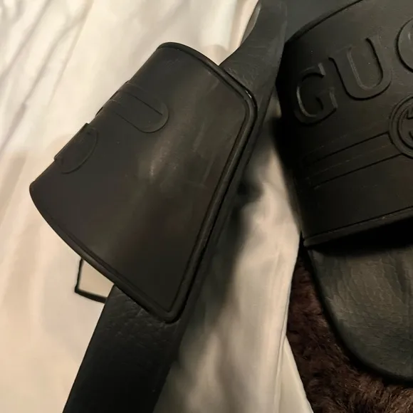 Men’s Gucci Logo Slides