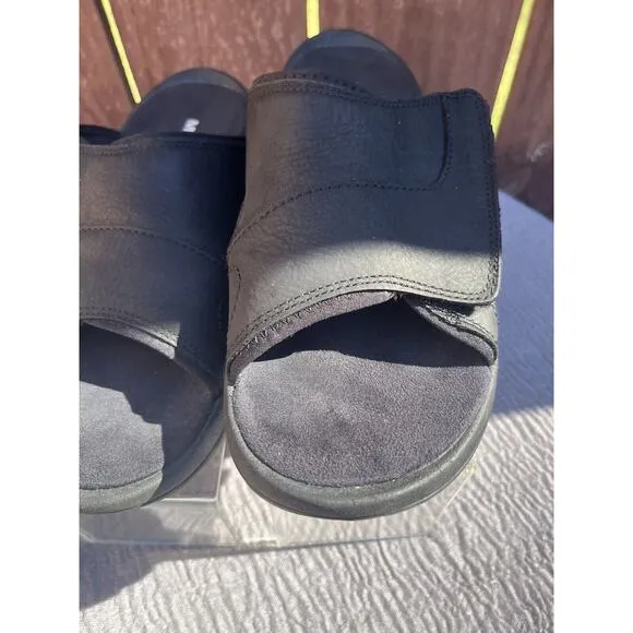 Men's Merrell Black Sandspur 2 Leather Upper Slides Size 7
