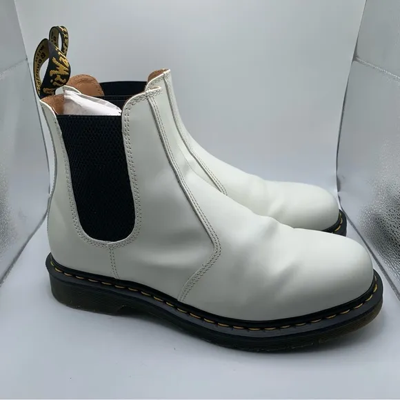 Mens SZ 10 | Women’s 11 Dr Martens 2976 White Smooth Leather Chelsea Boots 1997