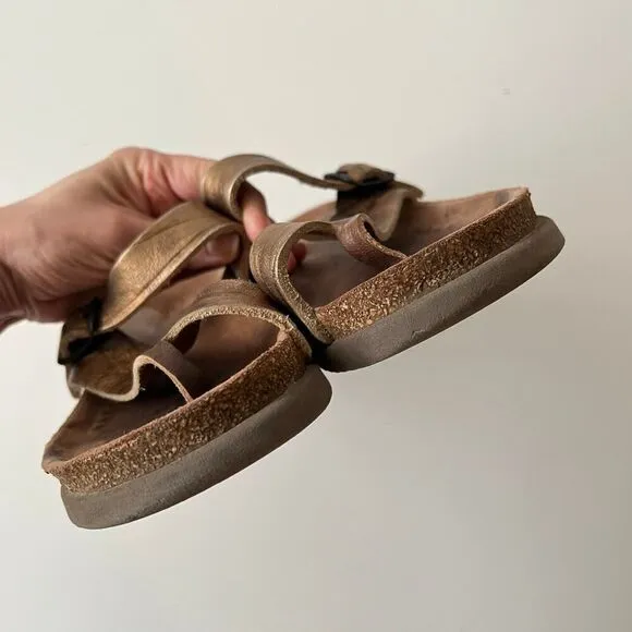 Mephisto Helen Slides Gold Leather Sandals Size 39 / 9