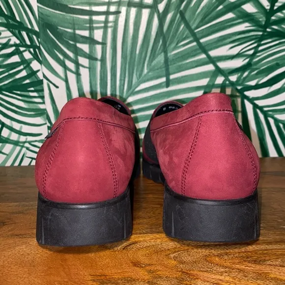 Mephisto Loriane Red Suede Loafer Flats Women’s Size 9