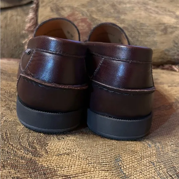 Mephisto penny boat loafers leather wine color retails $375 size 10