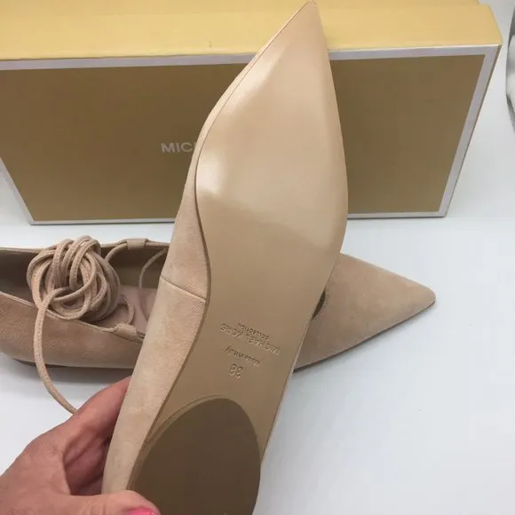 Michael Kors Kallie Size 7.5 Nude Suede Lace Up Flats