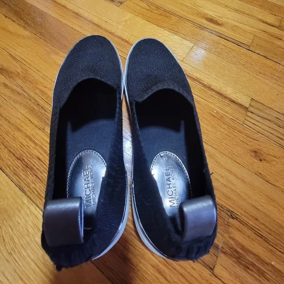 MICHAEL Michael Kors Skyler Slip on sneakers sz 8.5
