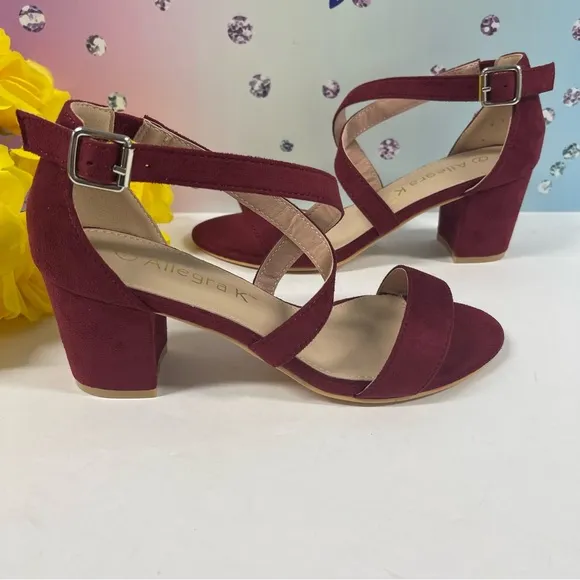 MICROSUEDE BURGUNDY HEELS