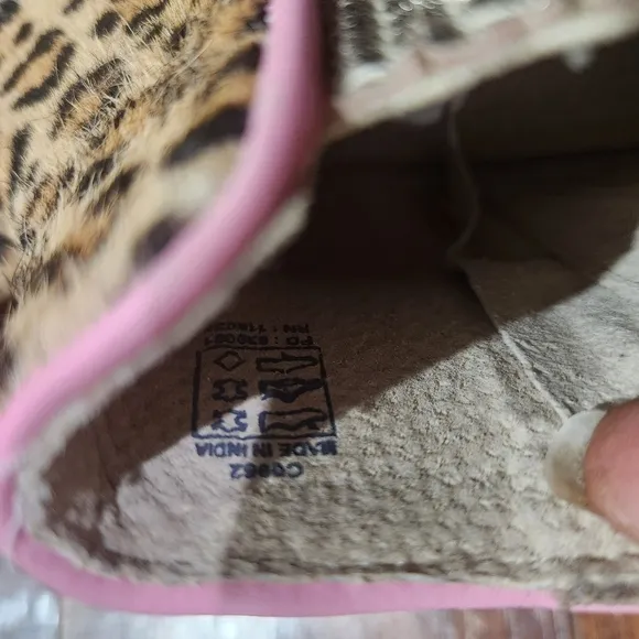 Mini Boden leopard Chelsea boots size 36 us 4