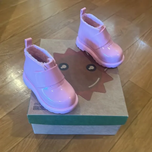 Mini Melissa. Mini Melissa Girls Pink Chelsea Boots Kids