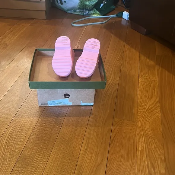 Mini Melissa. Mini Melissa Girls Pink Chelsea Boots Kids