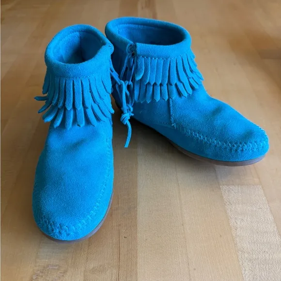 MINNETONKA 'Double Fringe' Side Zip Western Boots Turquoise Girls Size 1 *EUC*