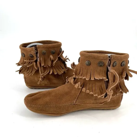 MINNETONKA Western Double Fringe Suede Taupe Brown Side Zip Ankle Bootie Boot