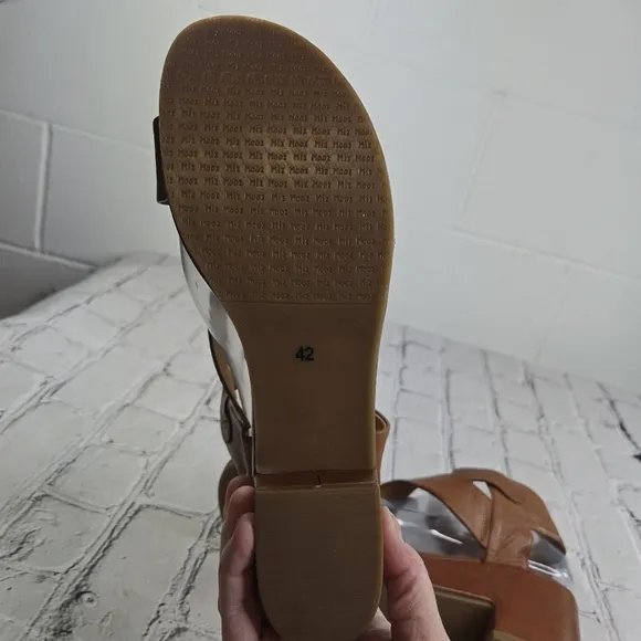 Miz Mooz Gill tan brown leather ankle strap chunky heel sandals