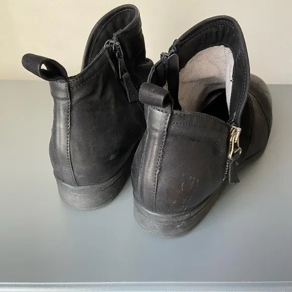 Miz Mooz Leather Side Zip Ankle Boots​