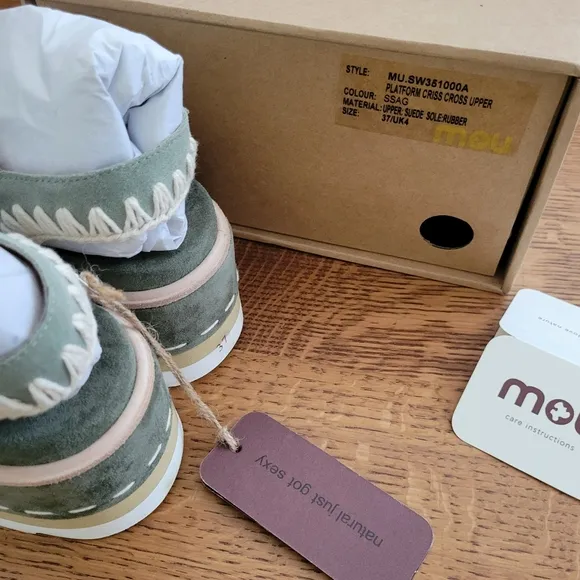 Mou Platform Suede Sandals - sage green