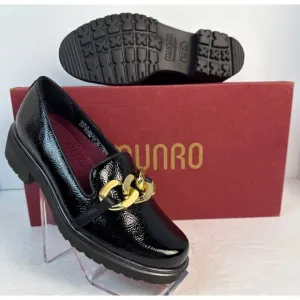 Munro Women's Viv Black Patent Leather Gold Accent Platform Loafer Size 5 M
