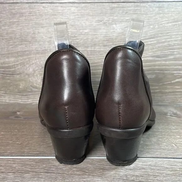 Naot Advance Brown Leather Women’s Size 7/EU 38 Slouch Heel Side Zip Ankle Boots