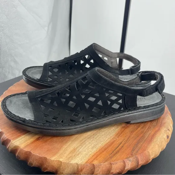 Naot Amadora Slingback Sandals in Black Velvet leather sz 12 43