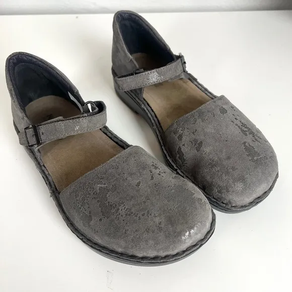 Naot ‘Catania’ Suede Mary Jane Flats