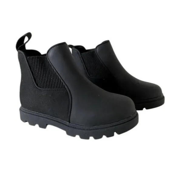 Native Kensington Treklite Boots Kids 10 Black Chelsea Water Resistant NWOT‎