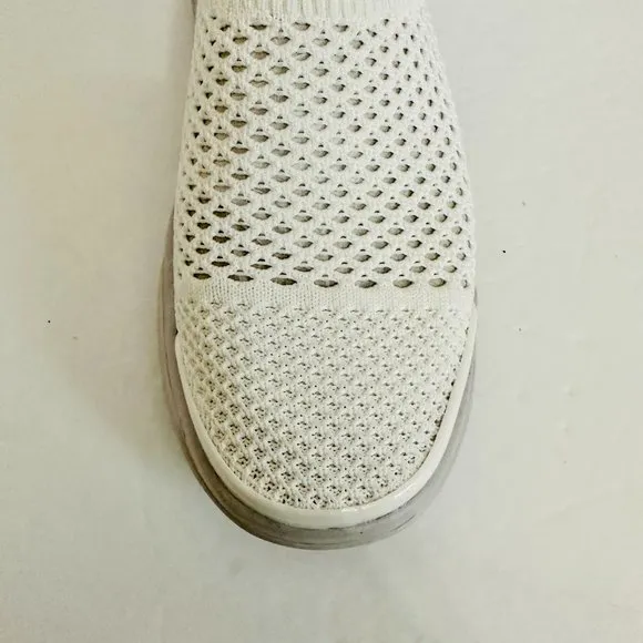 NATURALIZER BZEES CHARLIE WHITE KNITTED SLIP-ON SNEAKERS 7W