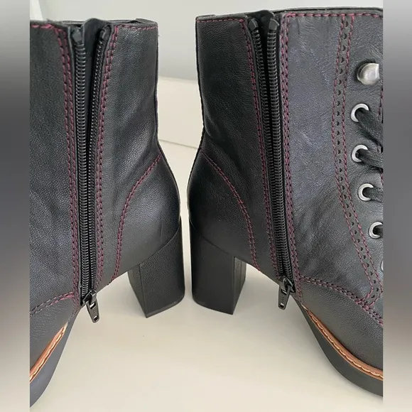 Naturalizer Leather Callie Boots Side Zip Lace-Up 6W NWOB