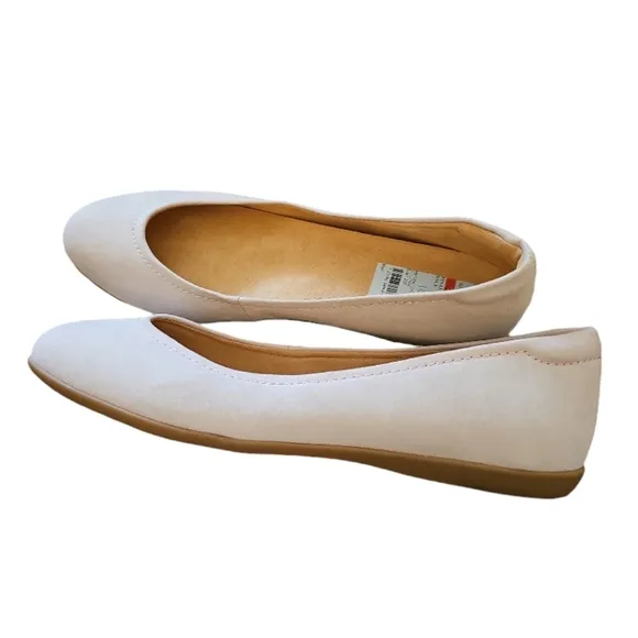 Naturalizer sz 10 light purple lavendar suede like sz 10 new flats SH452